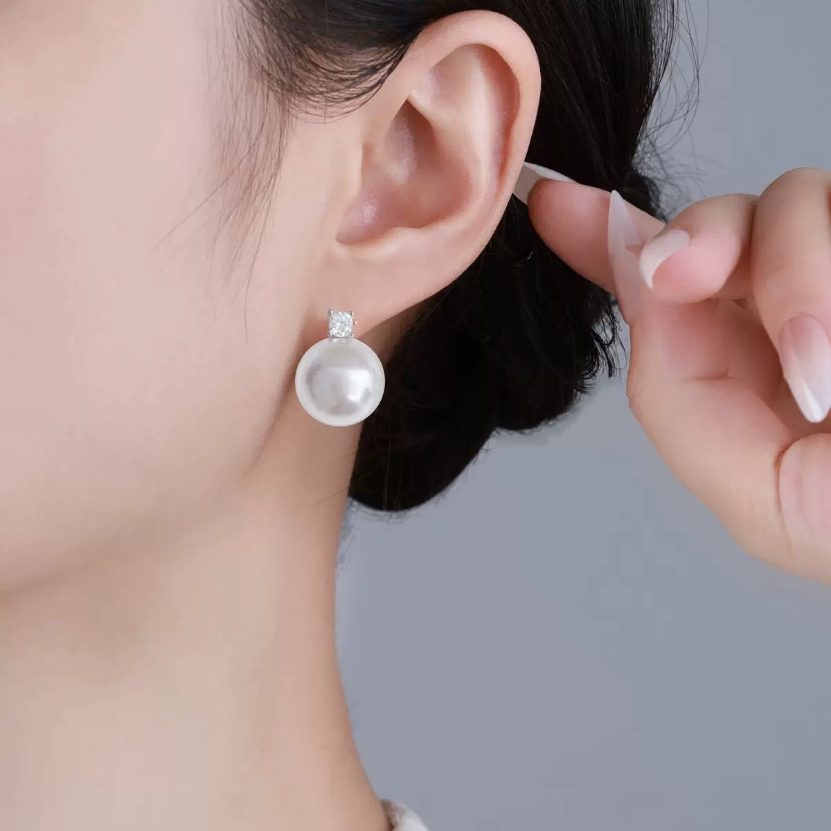 NXNA 담수 진주 큐빅 이어링 여 고급스러우면서도 엘레강스 귀걸이 12mm CS-EH007 69,000원