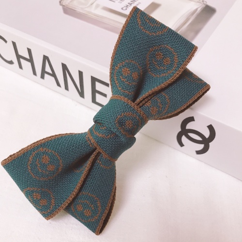 더피오니 큐트 톤다운컬러 클래식 스마일헤어핀 자카드리본 브라운 청록 데이트룩 헤어포인트 키작은여자패션 17,900원