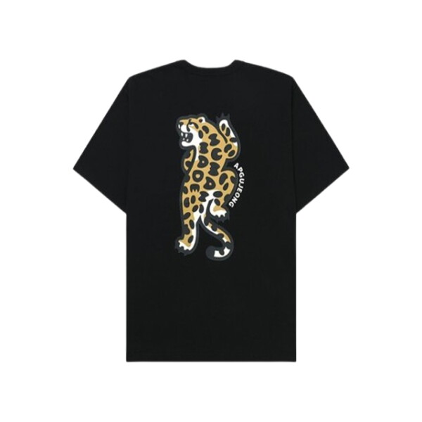 [휴먼메이드] 하트 포켓 반팔 티셔츠 블랙 압구정 스토어 HM30CS084 212,000원