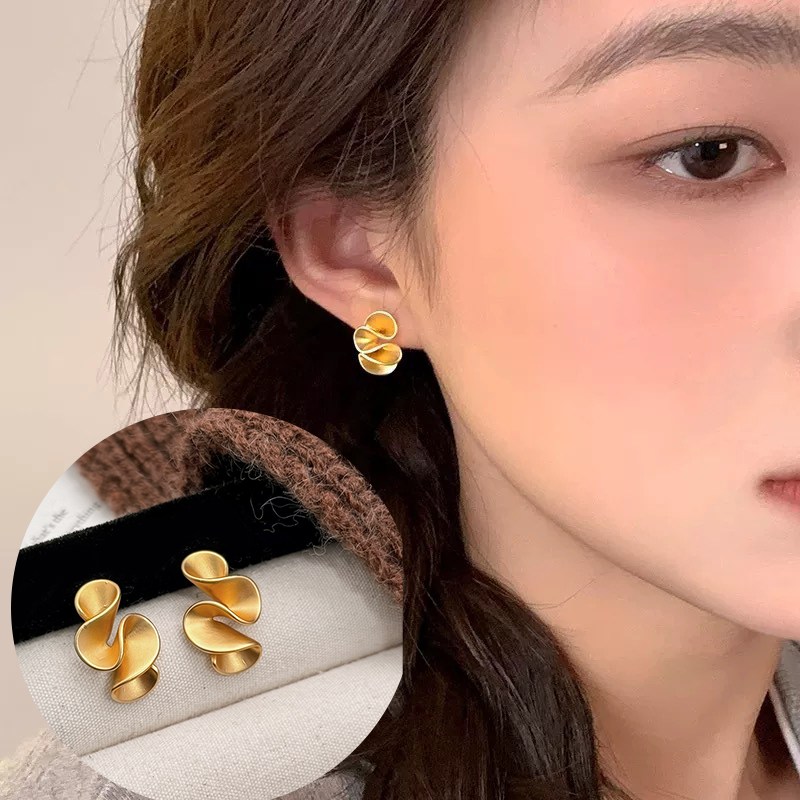 NXNA S925+14K 도금 심플 기하학큐브 프릴 선물추천 귀걸이 XYL-ED043,발암물질 미포함 45,600원