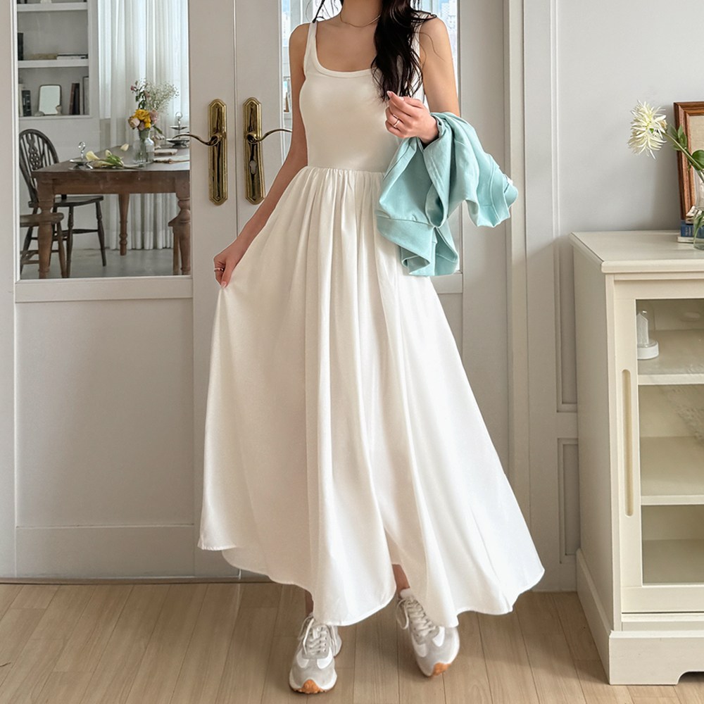 데일리앤 로지 민소매 레이어드 끈 나시 롱원피스 이너 플레어 원피스 봄 여름 가을 27,800원