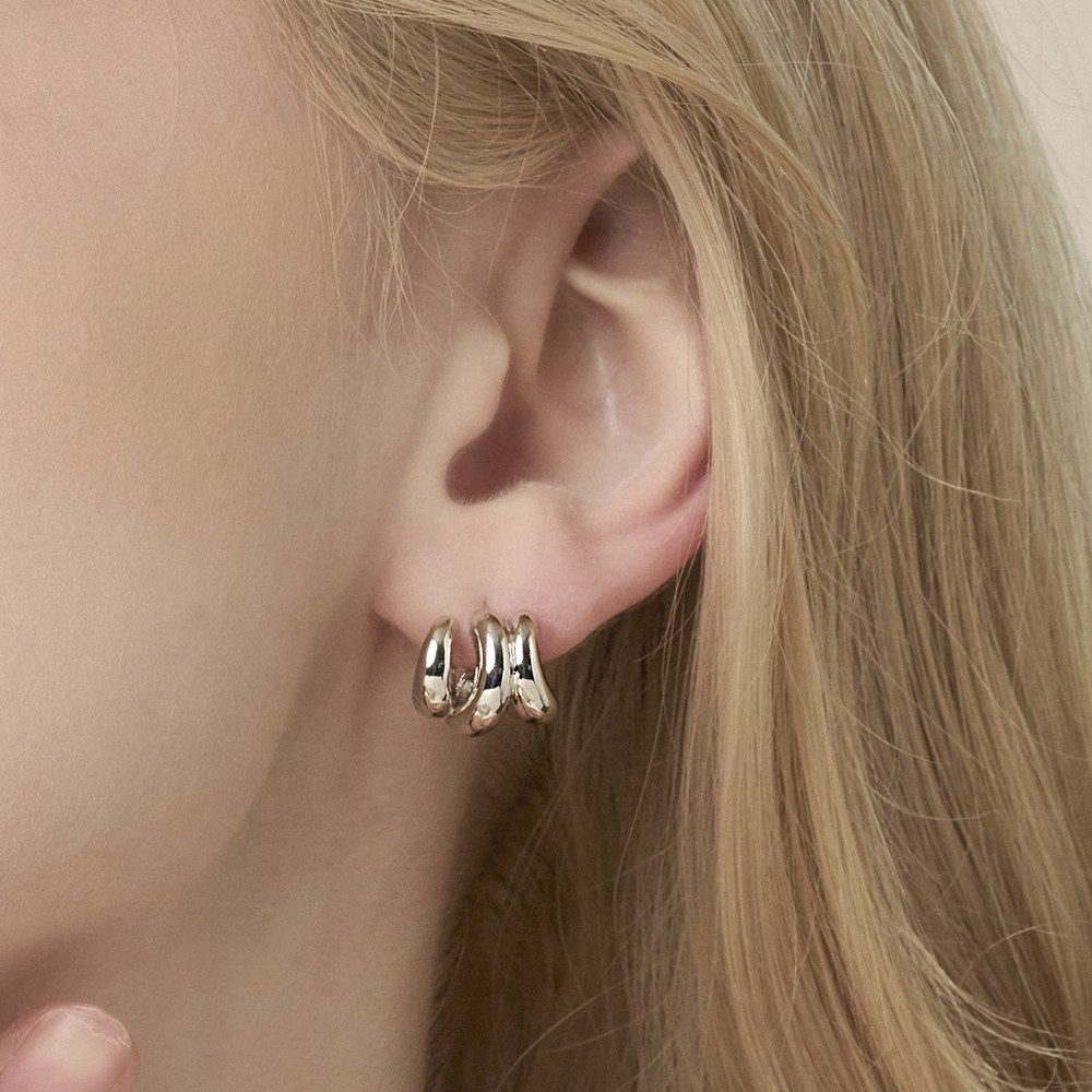 미미제이 14k 트위스트 웨이브 귀걸이 26,000원