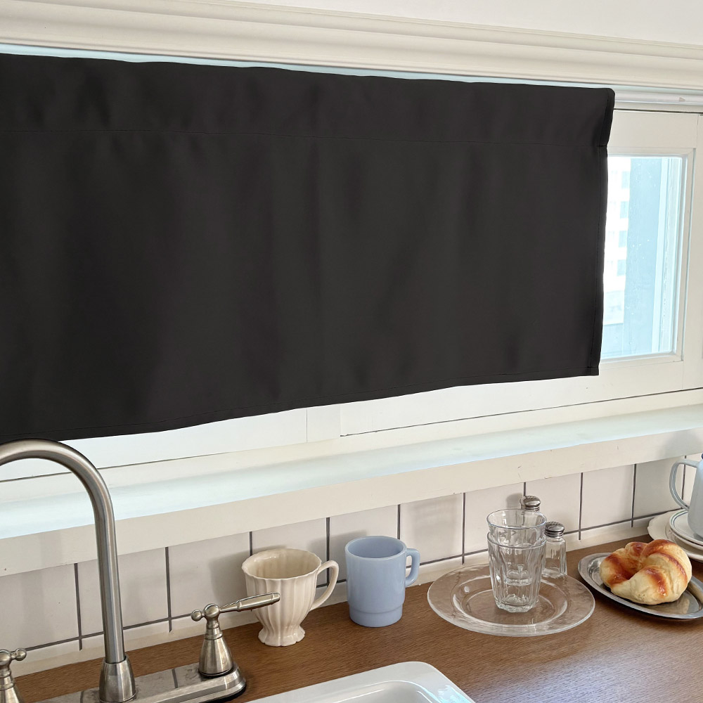 까르데코 이지 무타공 쉽게 붙이는 벨크로 봉집형 현관 중문 가림막 가리개 암막커튼 12,900원