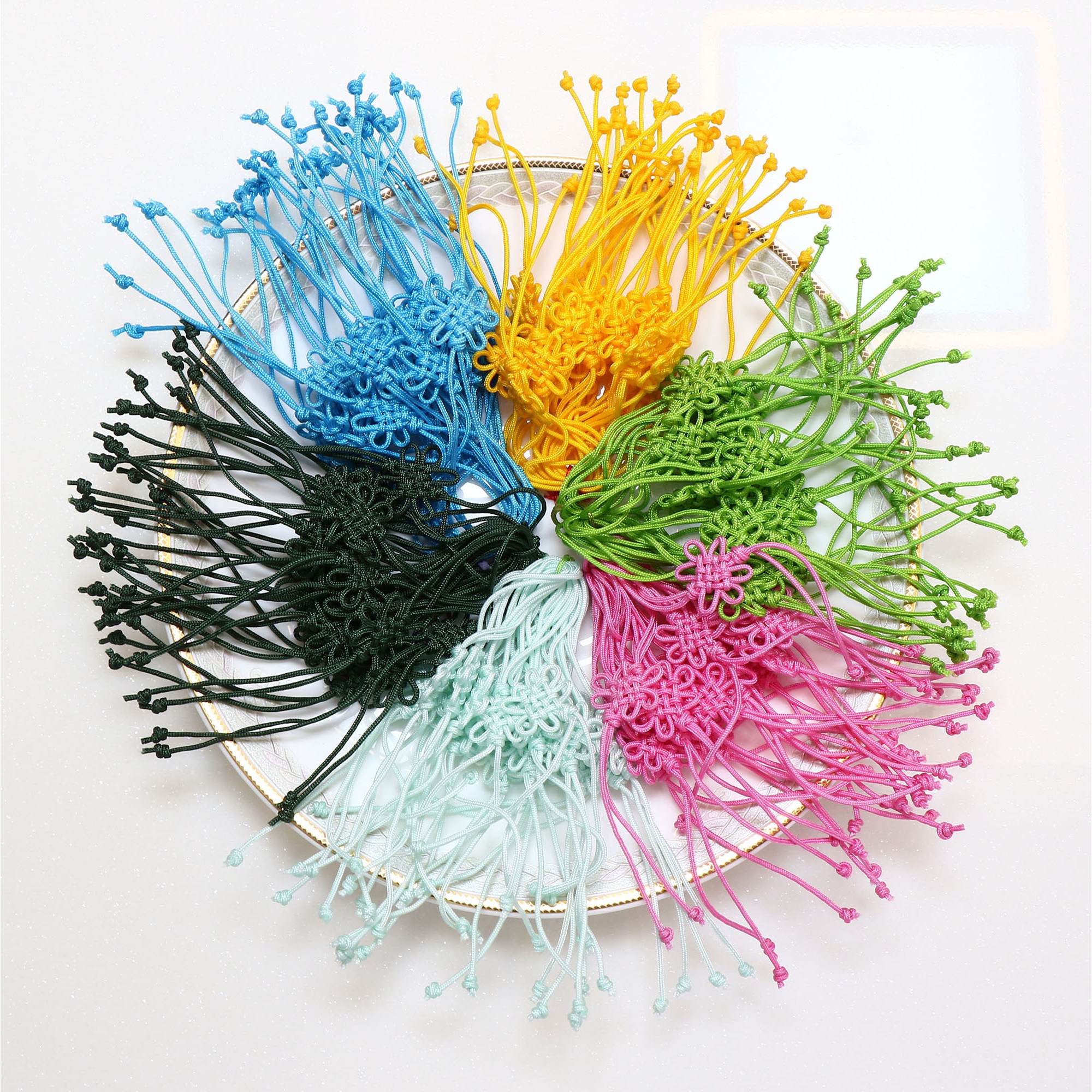 전통매듭 국화매듭 노리개 1번, 390번 노리개 매듭 장신구줄 책갈피 보자기노리개, 랜덤발송, 현재가 12,000원