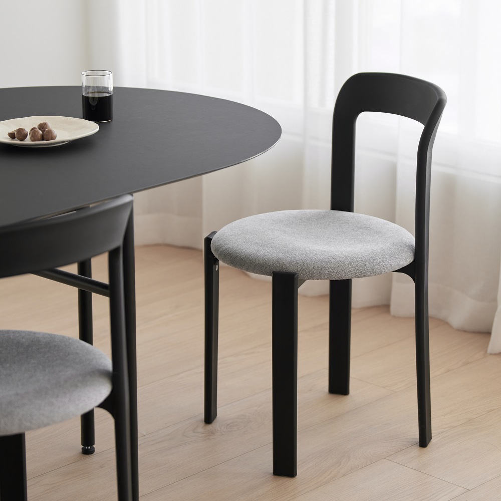 메종드꼼마 피노 체어 쿠션시트타입 109,800원