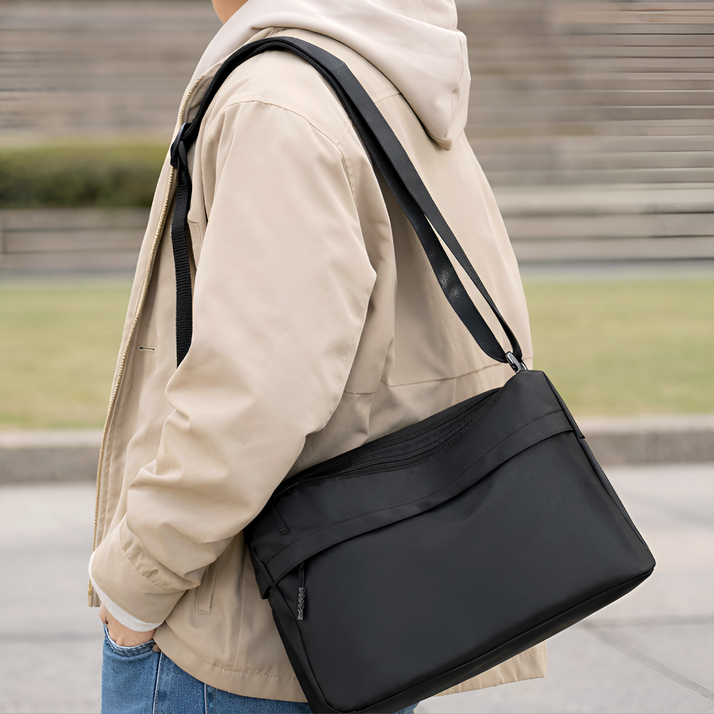 노베카 심플한 디자인 데일리 남성 메신저백 19,100원