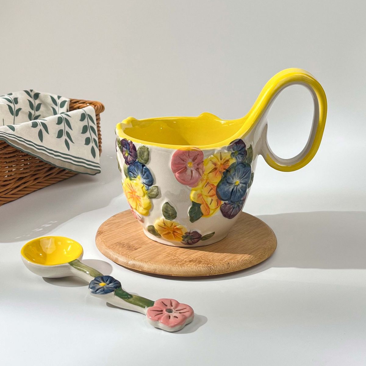 MAKABORO 프렌치 아이리스 도자기 머그컵 스푼 세트 아침컵 오트밀 그릇 우유 그릇 28,600원