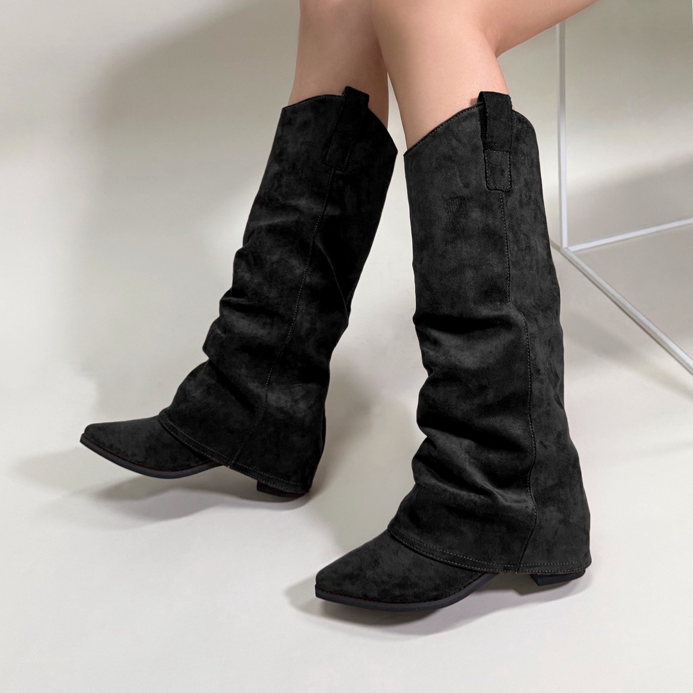 모노소울 레나 5cm 미들 부츠 스웨이드 슬라우치 셔링 폴딩 롱부츠 38,900원