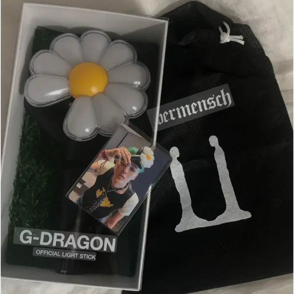 [원스트리] GD 공식 응원봉 위버맨쉬 라이트 스틱(특전포함), 블랙(특전포함) 83,720원