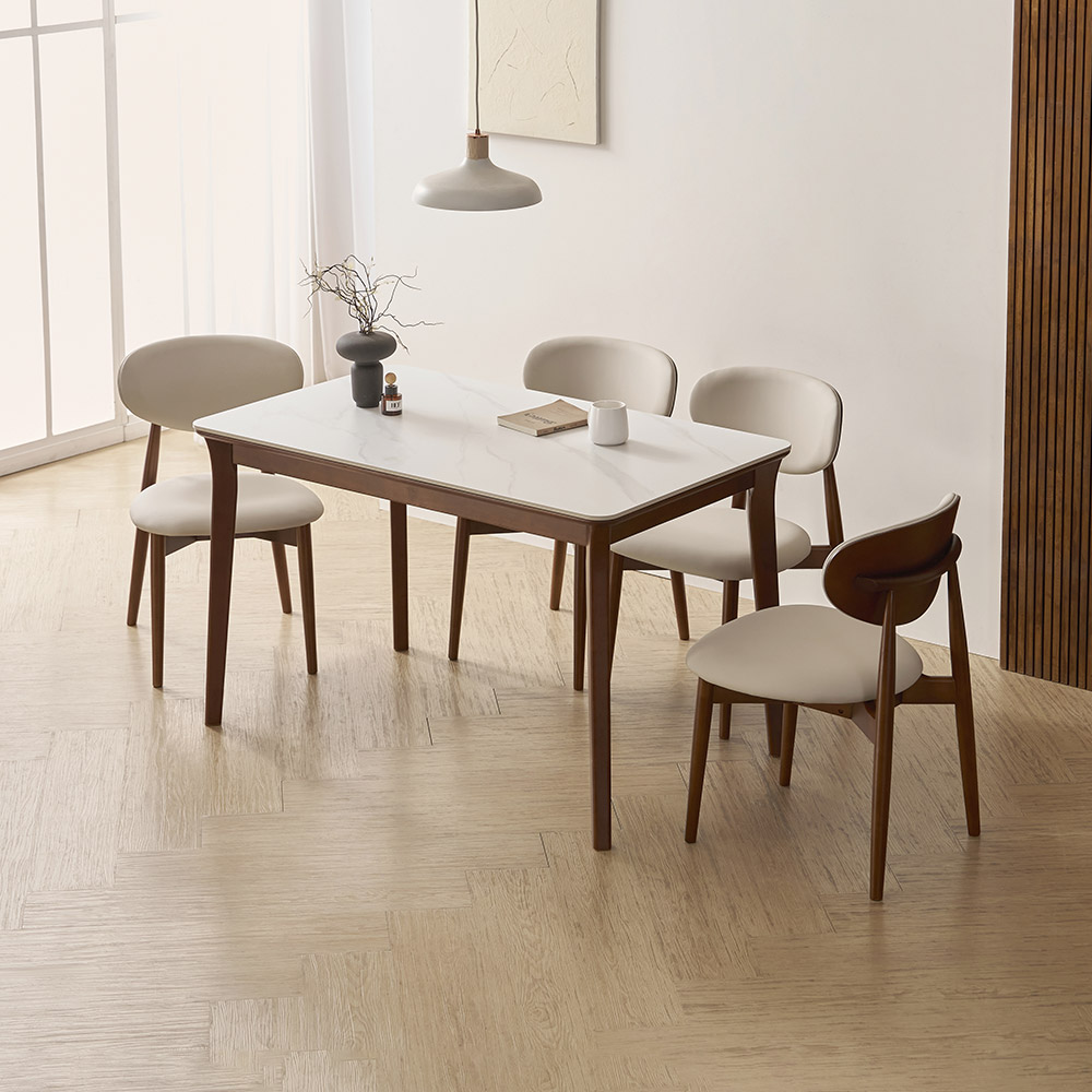 라로퍼니처 플레인 1250 포세린 통 세라믹 4인 고무나무 원목 식탁 세트 427,000원