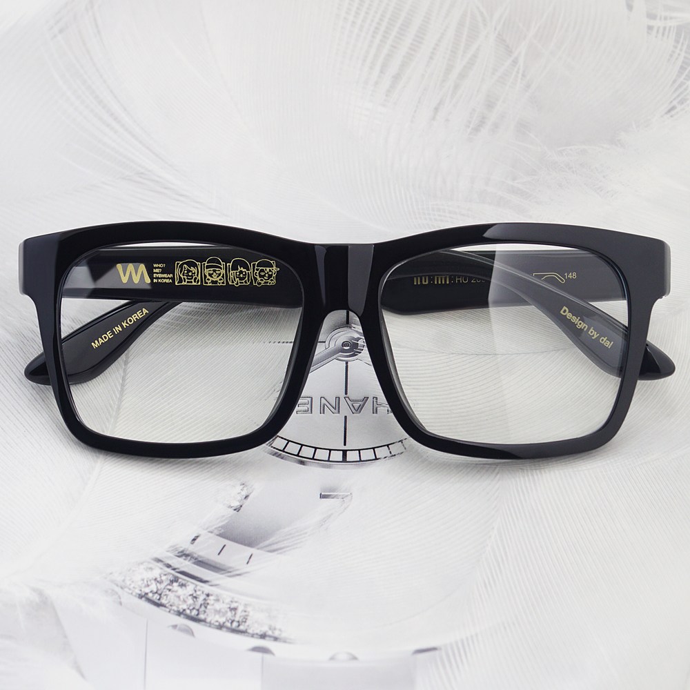 하루홀릭 국내생산 빅 오버사이즈 착용감 편한 TR소재 남자 사각 블루라이트 차단 뿔테안경 27,550원