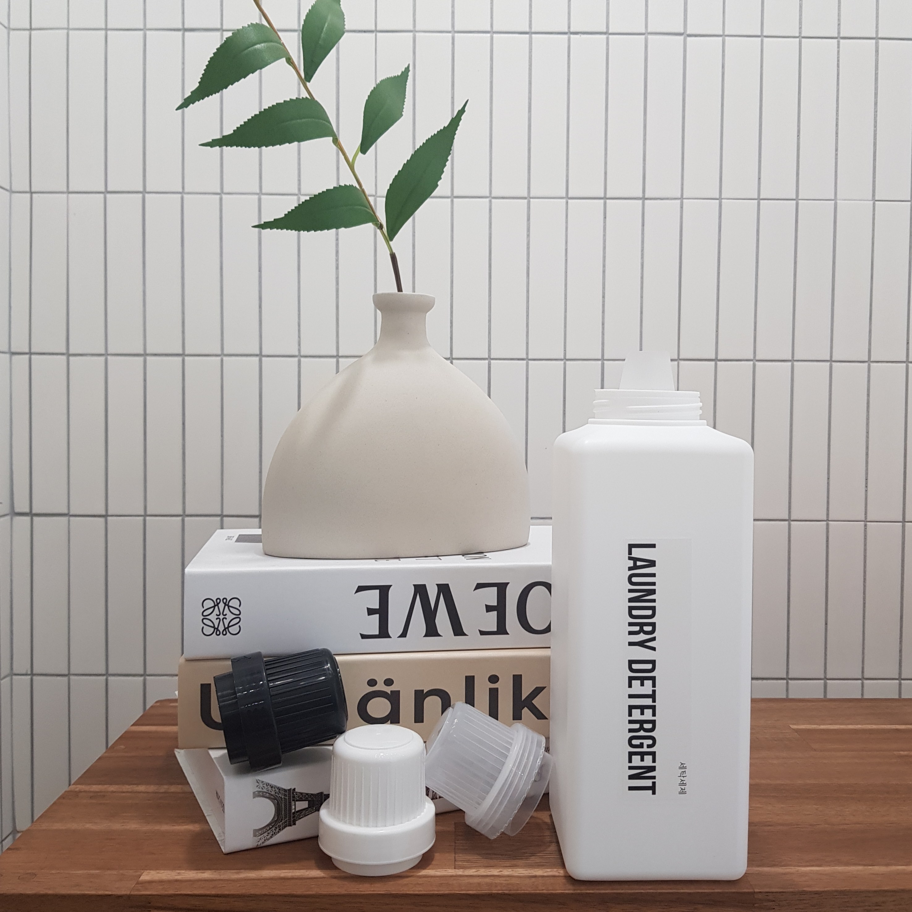 다담 미니멀리즘 사각 세제소분용기 1.8리터 / 역류방지 계량캡 색상 선택, 스티커 추가, 1개 3,200원