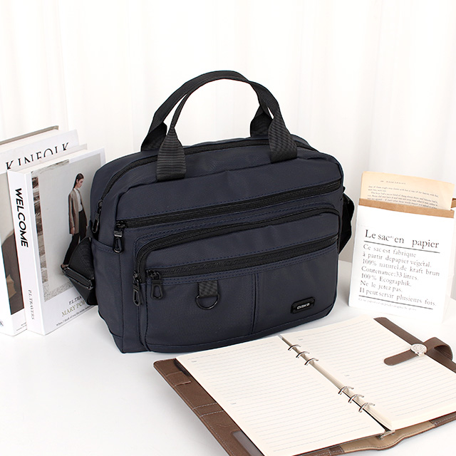 크로스백 메신저백 남자 여성 남성 여자 학생 직장인 미니 데일리 여행 보조 가벼운 방수 수납 가방 엑시트 18,900원