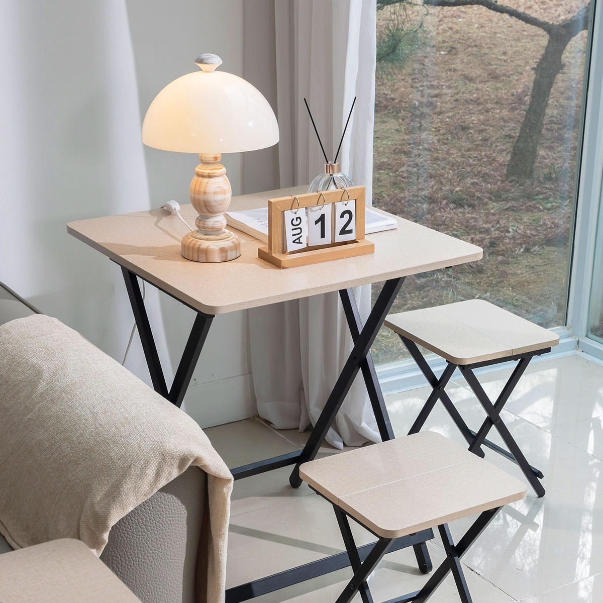 까사마루 오드리 접이식 테이블 600 + 의자 2개 세트 페브릭베이지, 2인용, 페브릭베이지 74,900원