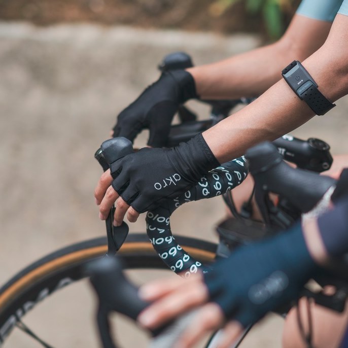 아크로 자전거 반장갑 남녀공용 여름 장갑 28,000원