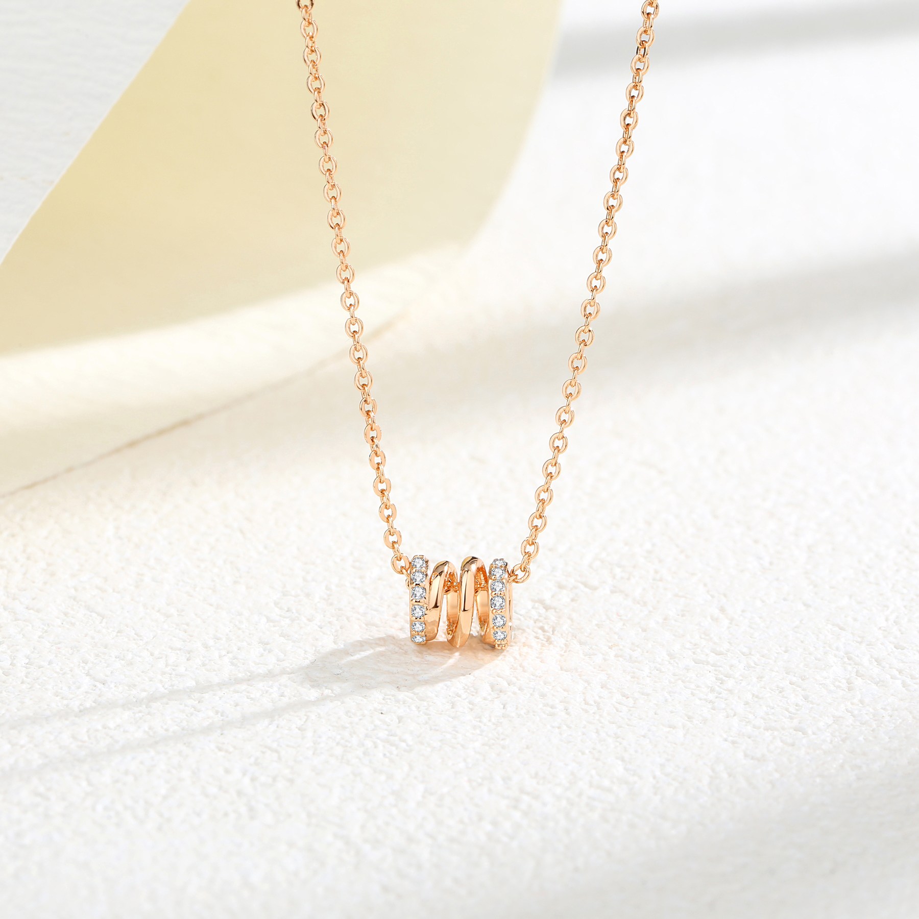 여자 18K 목걸이 로즈골드 명품 다이아 펜던트 여성 금목걸이 친구생일 결혼기념일 선물 XMY-945 348,000원