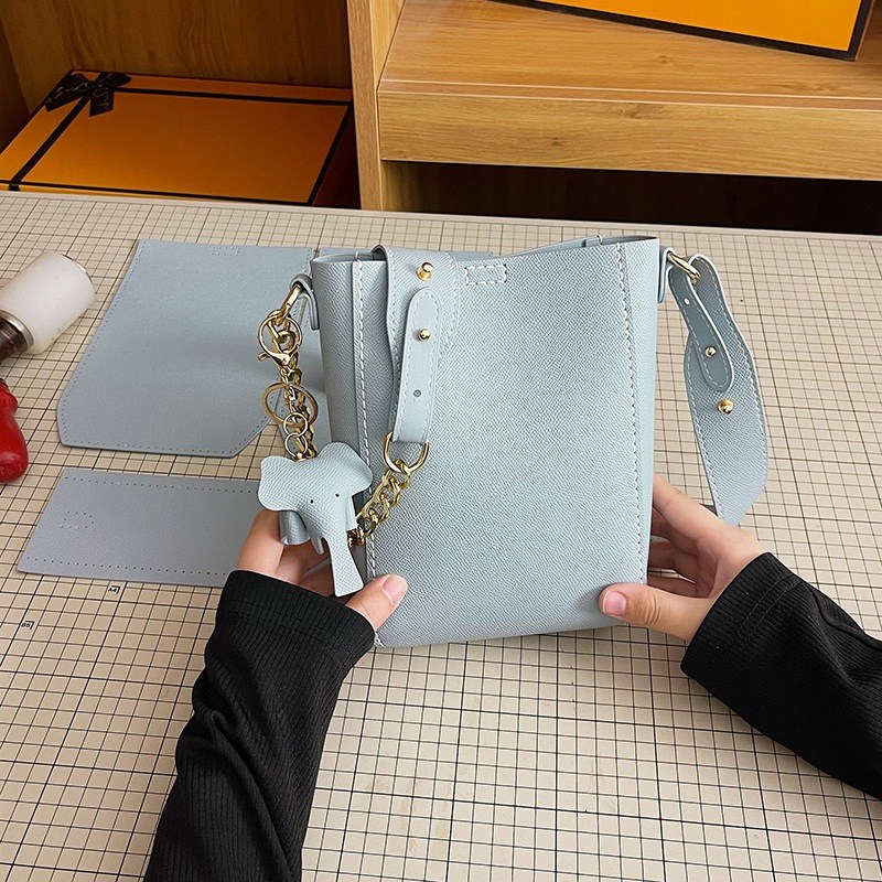 탑씨유 가죽공예 DIY 키트 가죽가방 만들기 패키지 체인크로스백 17,900원