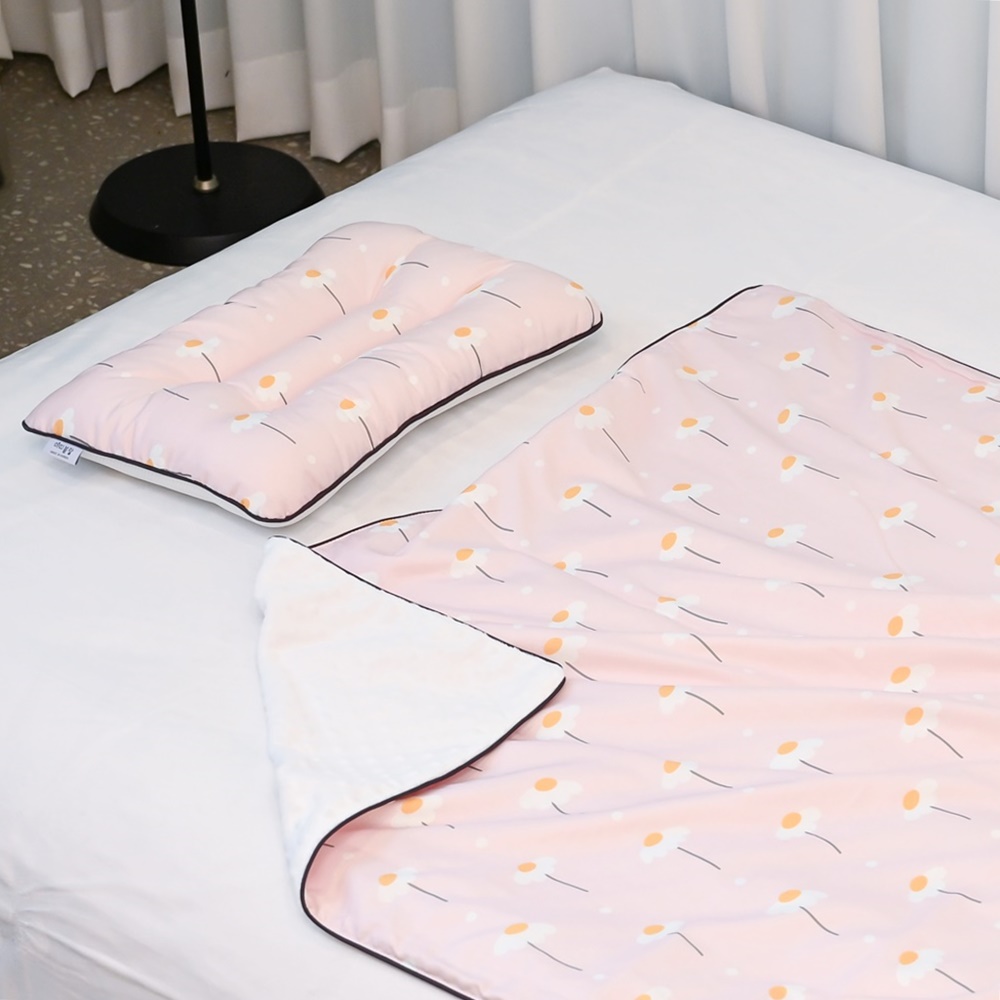 아띠블랑 유아용 일체형 베개 + 블랭킷 세트 54,100원