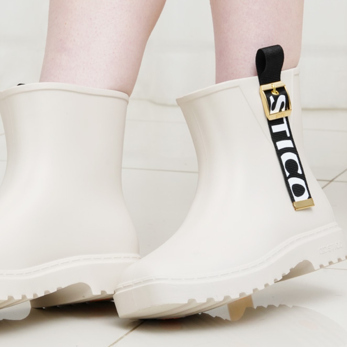 스티코 SEB-W60 V2 초경량 미끄럼방지 여성 남성 패션 첼시 레인부츠 STICO 69,000원