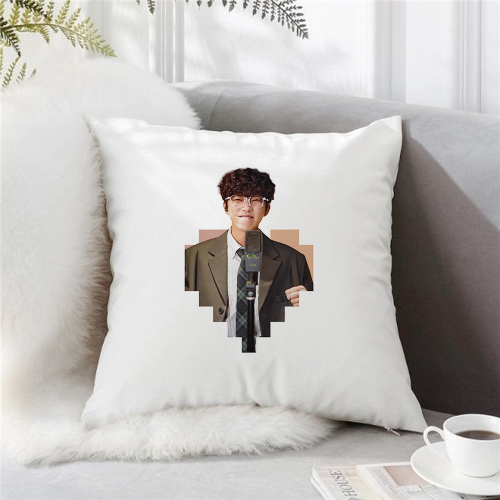 임영웅굿즈 흰색 양면쿠션 고급솜 효도선물 소파쿠션 미니쿠션 베개 주문제작, 런던보이2 24,650원