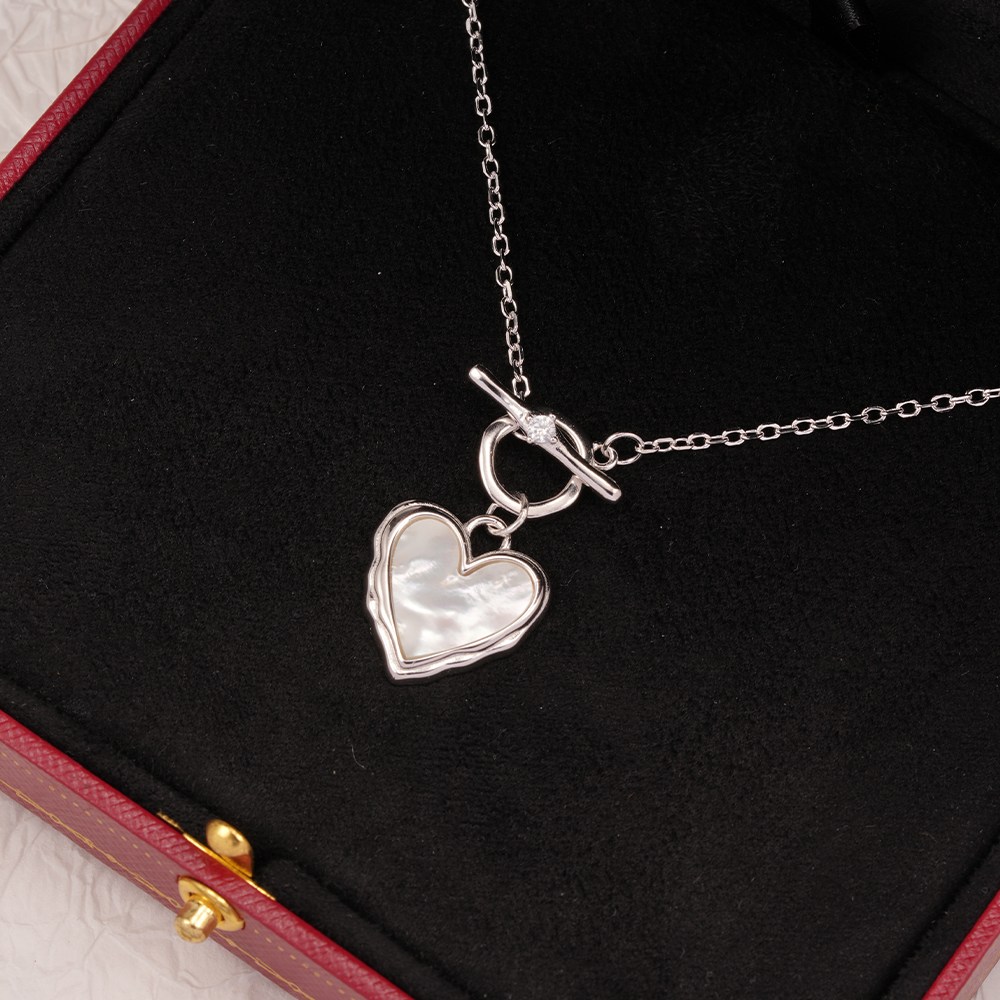 오누이디스플레이 실버 925 하트 팬던트 진주빛 토글바 실버 목걸이 여성 데일리 감성 주얼리 79,000원