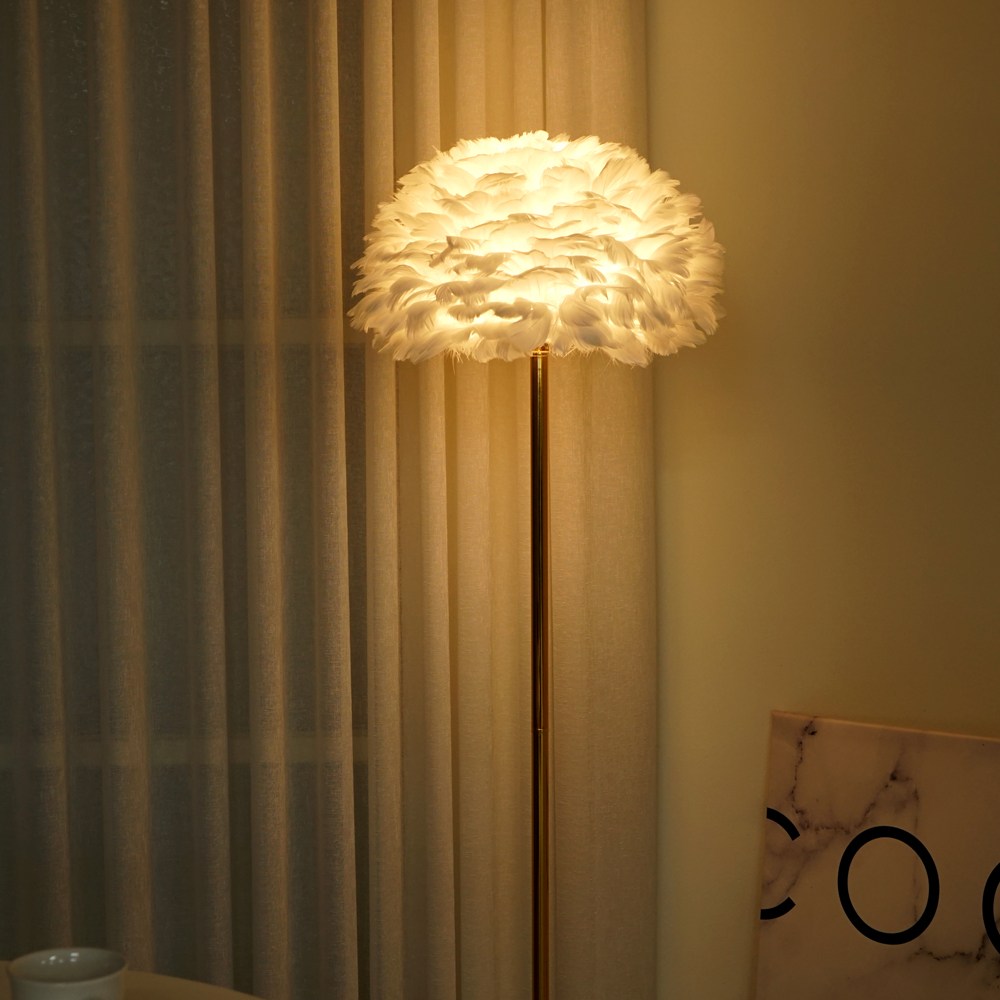 에오스 깃털 장스탠드 플로어 램프 카페 스탠드 조명 무드등 침실 조명 77,900원