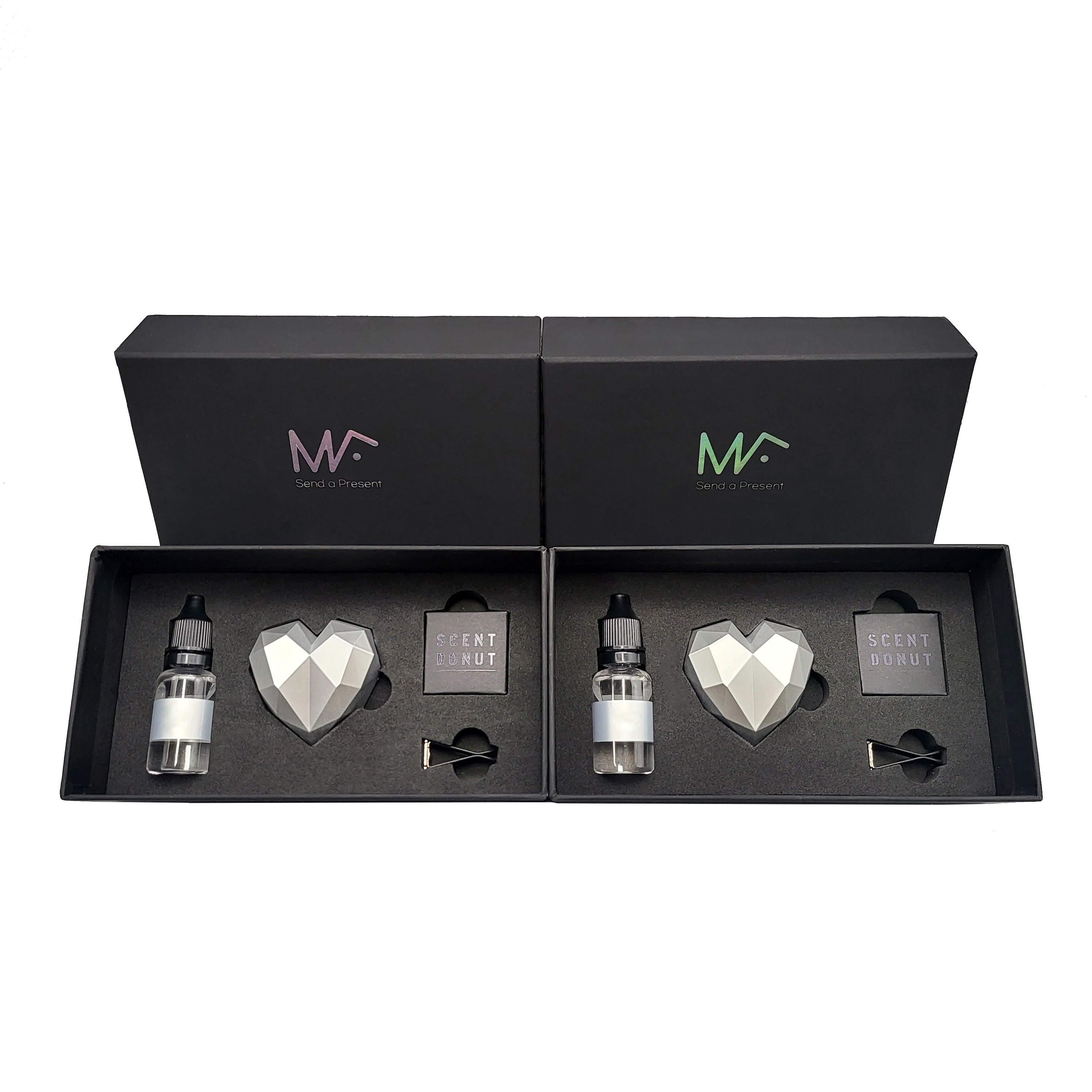 엠퓨처 차량용 하트 방향제 매트 스페이스그레이 2p + 오일 15ml x 2p + 3cm 클립 2p + 오일솜 2p 20,900원