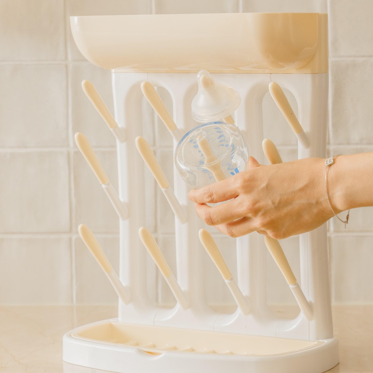 코오낸내 젖병 건조대 보관함 마카롱옐로우, 옐로우 34,230원