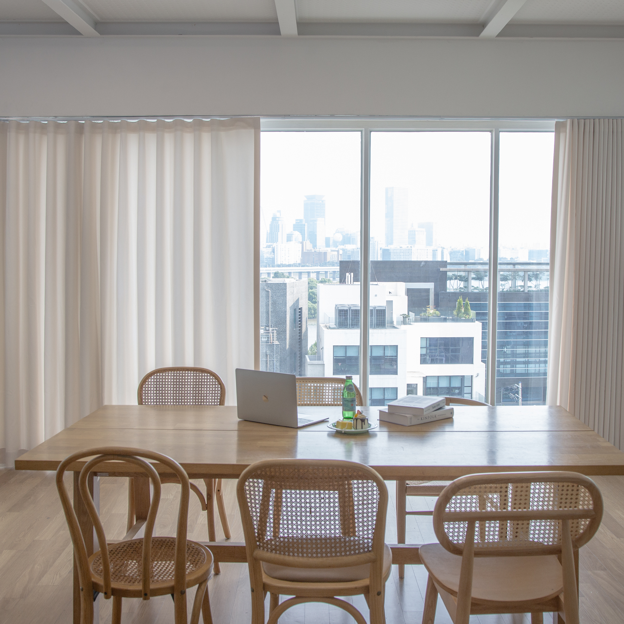 nuguna 굿데이 항균 사계절용 형상기억 예쁜주름 커튼세트 147,710원