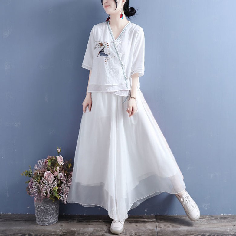 POMTOR 여성 여름 개량한복 생활한복 면마 자수 브이넥 블라우스+플레어스커트 버사이즈 투피스 30,180원