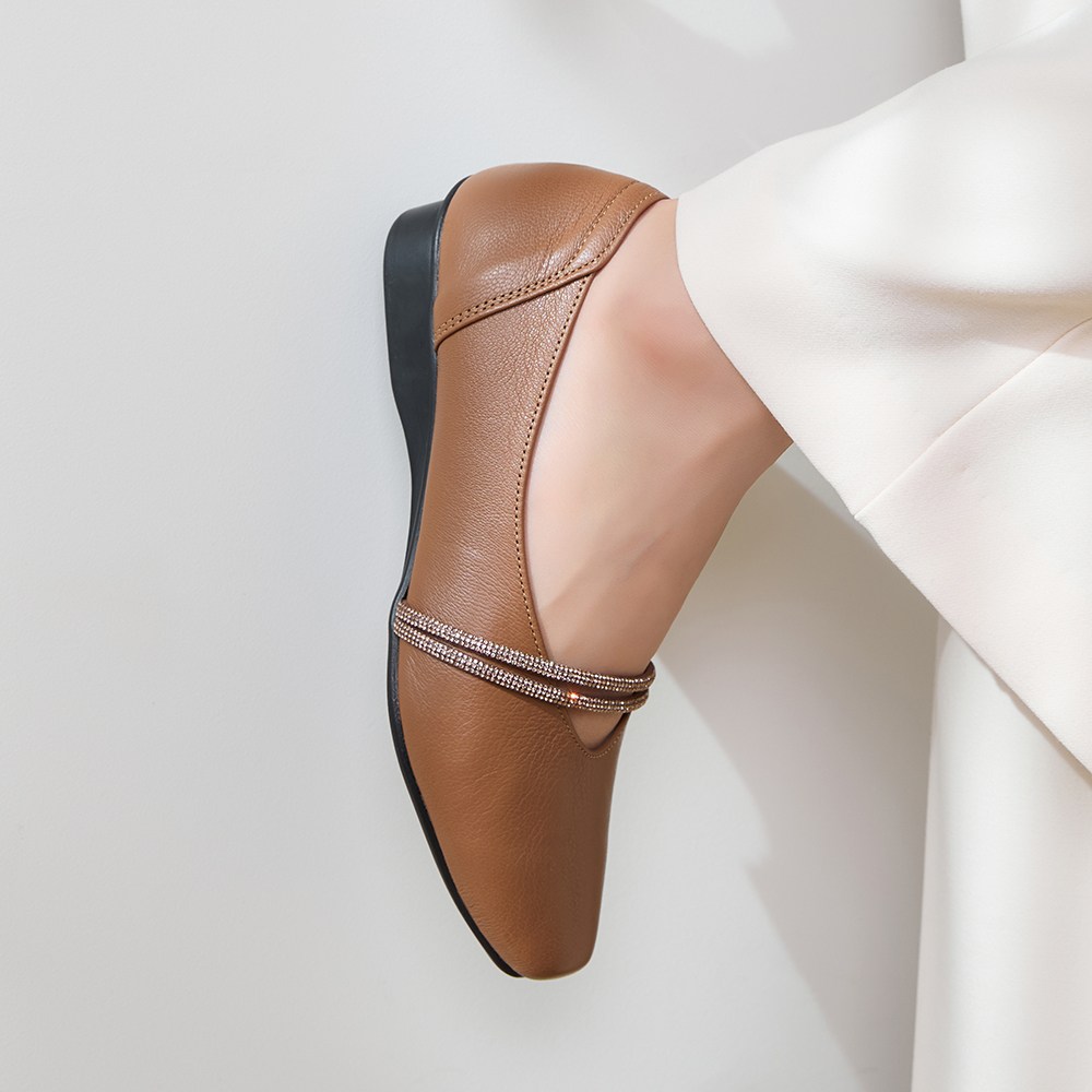 제이슈 수제화 천연소가죽 비깅 큐빅스트랩 단화 2.5cm 70,800원