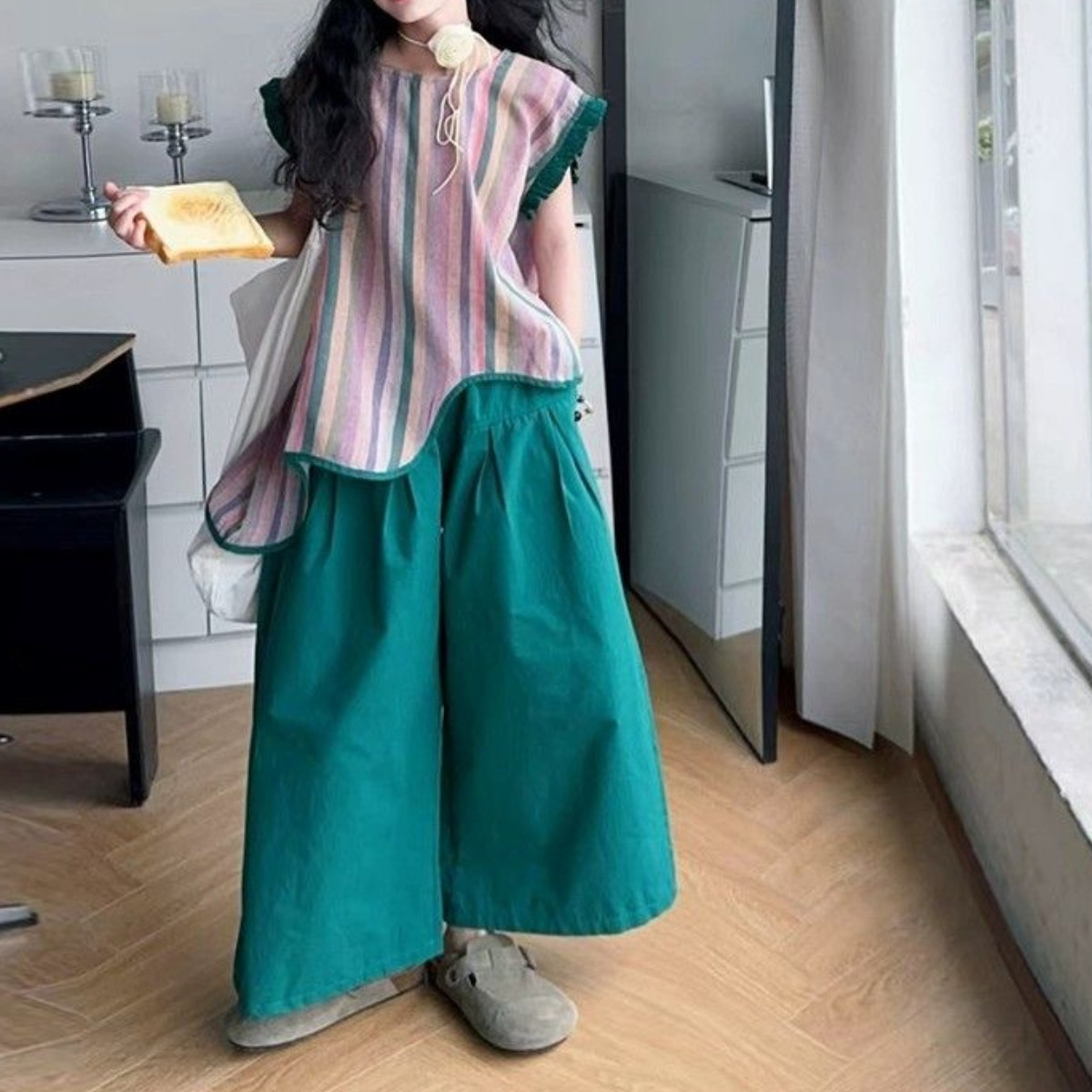 해피유통어린이 여름 스트라이프 민소매 상의와 루즈핏 바지 세트14세 이상XG03 35,220원