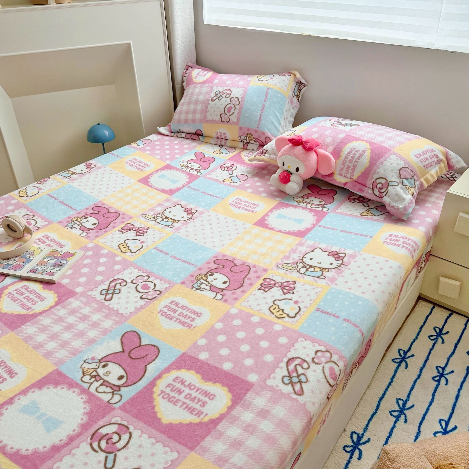 부드러운 산리오 캐릭터 따뜻한 극세사 침대커버 매트리스커버, 현재가 29,900원