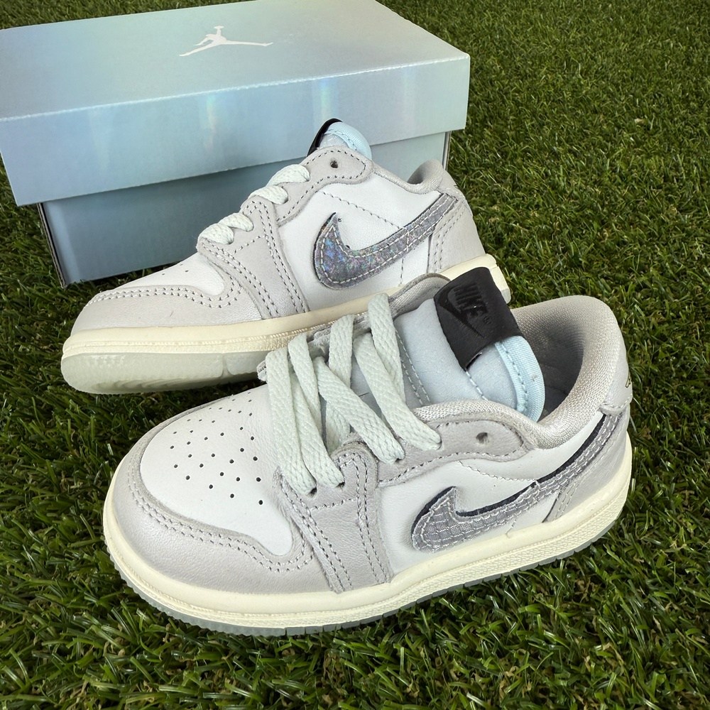 나이키 아동화 조던 레트로 로우 유아 운동화 패션 신발 실버 화이트 67,900원