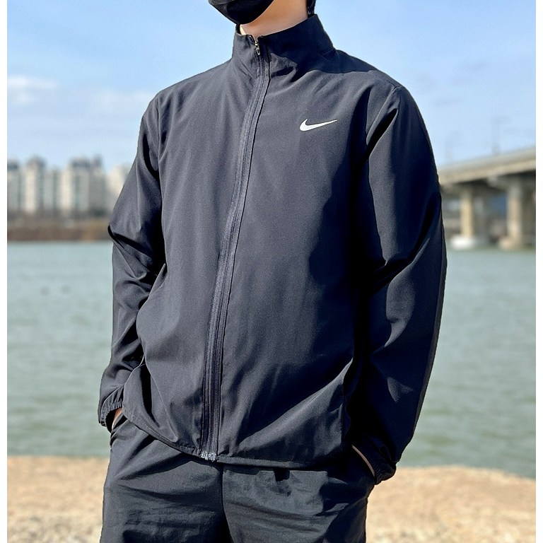 나이키 RCH 남성 경량 드라이핏 바람막이 집업 러닝 자켓 스포츠 얇은 점퍼 의류케이스세트 72,900원