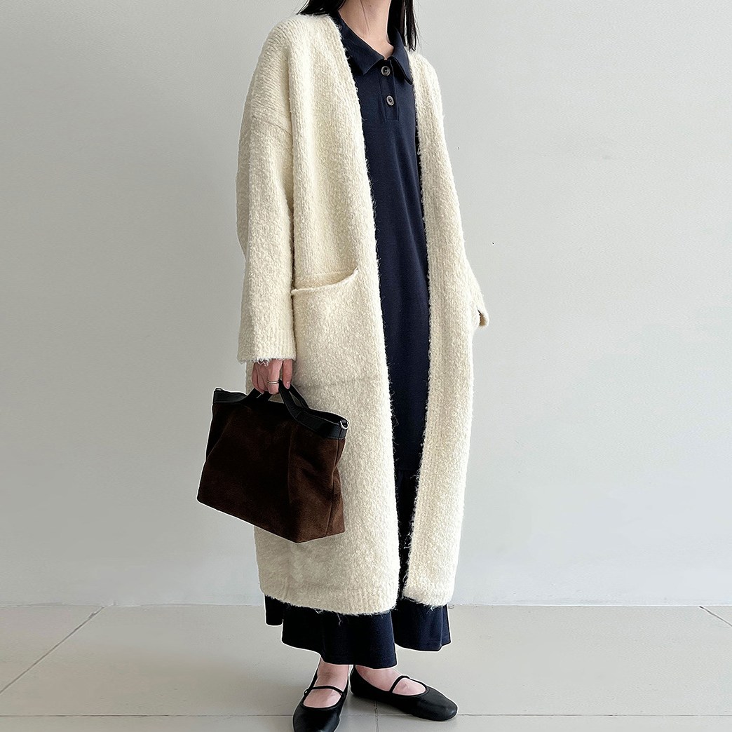 퀸앤조이 로비엔 부클 울혼방 로브 롱롱 가디건 97,800원