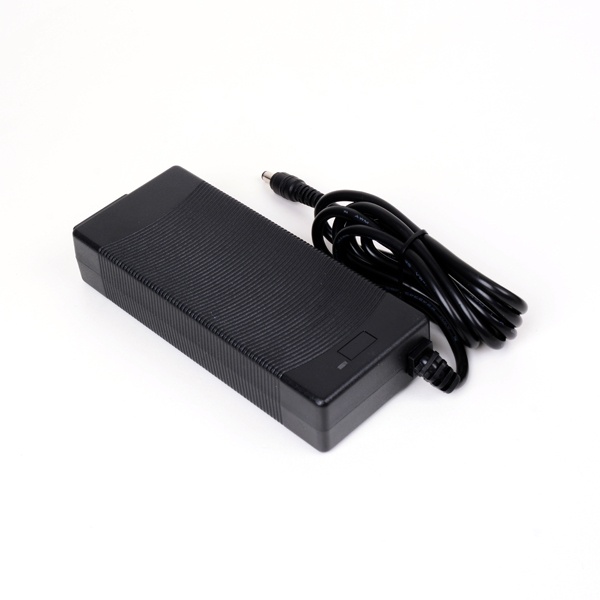 (프라임디렉트) 아답터, 100~240V / 25.2V 2A (내경2.1~2.5mm/외경5.5mm) 전원 케이블 미포함 (비닐포장) 16,200원