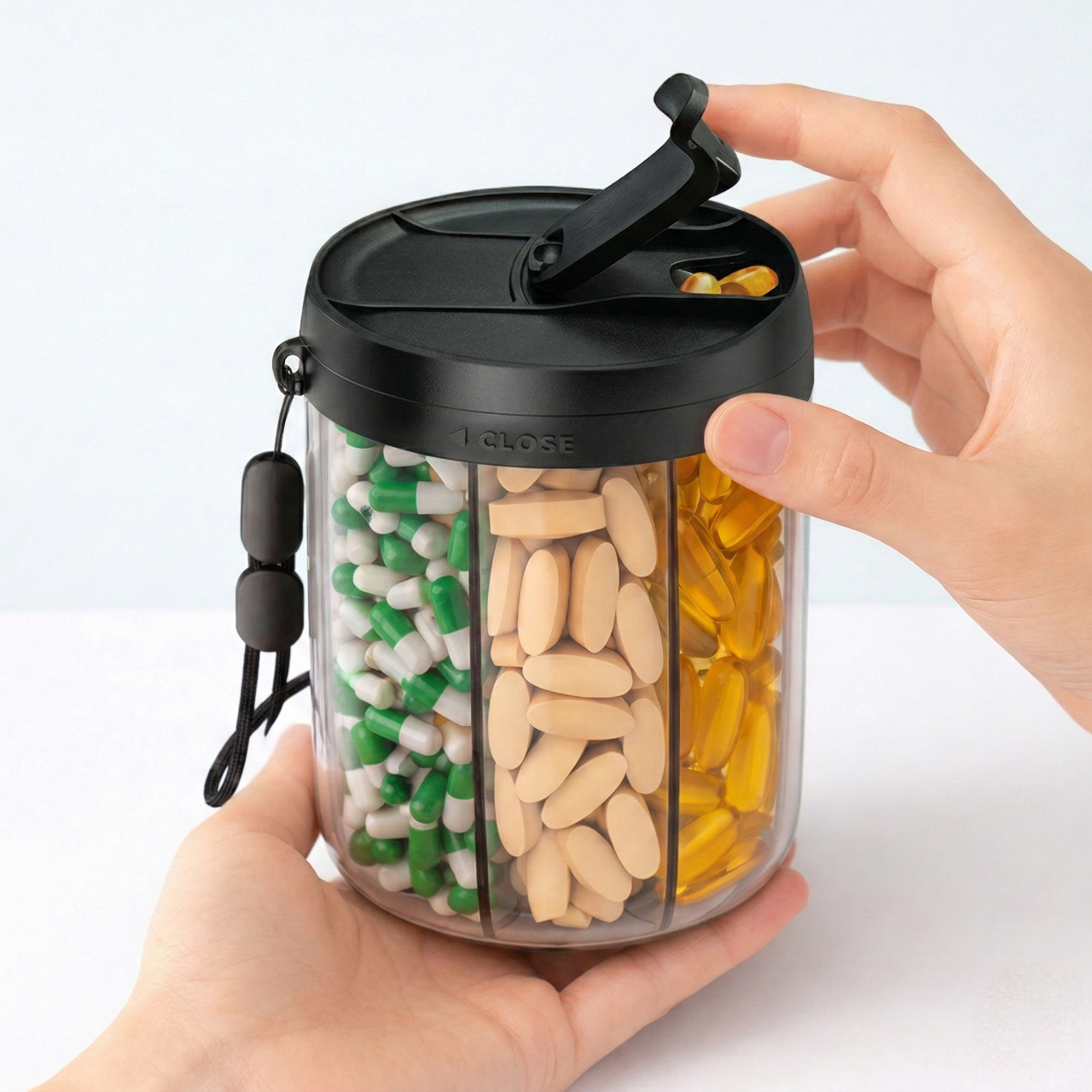 [올인원 휴대약통] 스핀캡슐 영양제 소분 케이스 일주일 약통 정리함, 1개, 블랙 대 35,800원