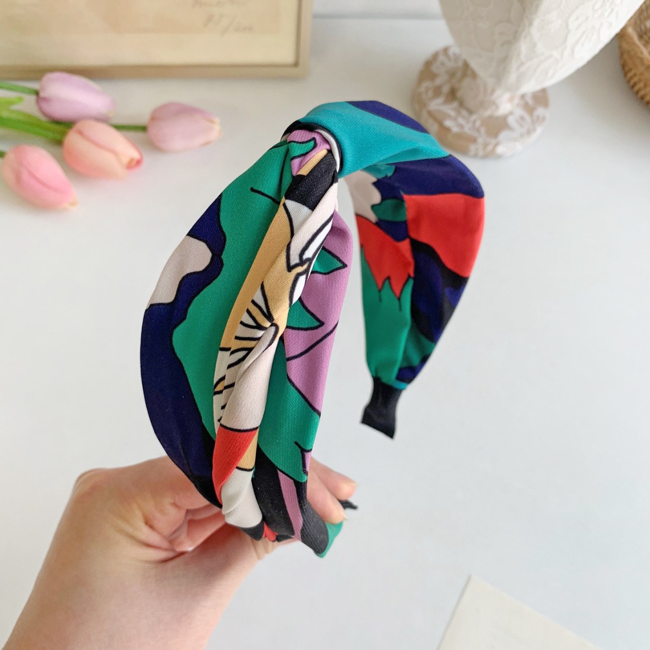 로맨틱모모 (국내제작) 화사한 반다나 유니크 헤어터번 헤어밴드 머리띠 13,000원