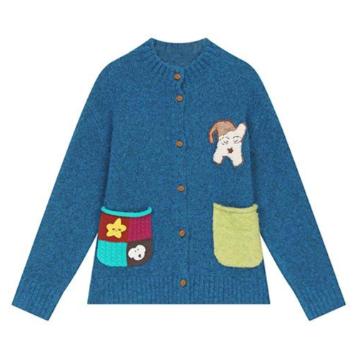 ELFSACK 푸른 강아지 패턴 니트 카디건 데일리 데이트룩 추천 편안한 착용감포인트 포켓 디자인 봄가을 데일리 니트 91,980원