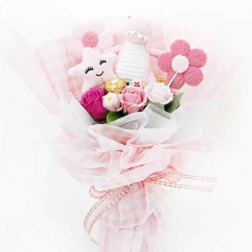 공룡도좋아하는 사탕부케 핑크(비누장미꽃다발,졸업식꽃다발,입학식,재롱잔치,학예회꽃) 26,900원