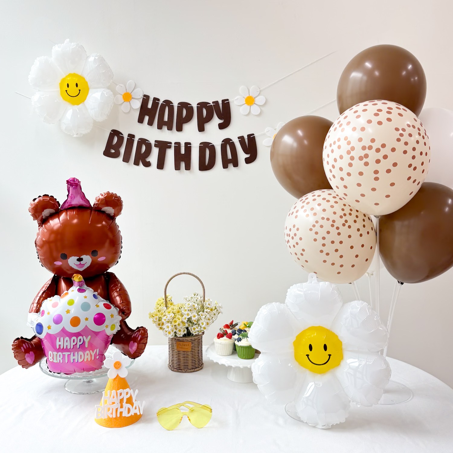 쏙쏙마켓 데이지 생일곰 생일풍선세트 안경 파티햇 가랜드 풍선스탠드 파티용품 12,250원