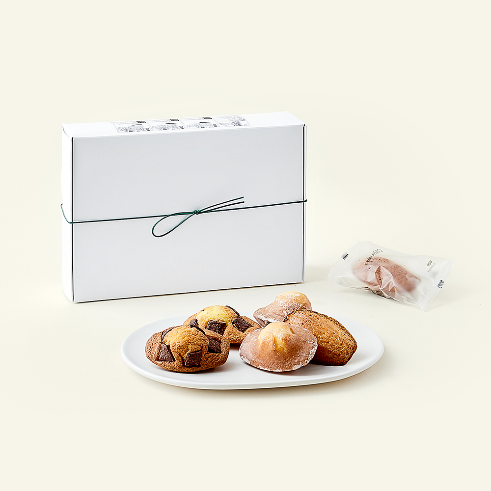 [로켓프레시] 메종엠오 기본 마들렌 30g x 4개 + 마들렌 글라쎄 35g x 4개 + 소금초코 마들렌 35g x 4개 선물세트 47,000원