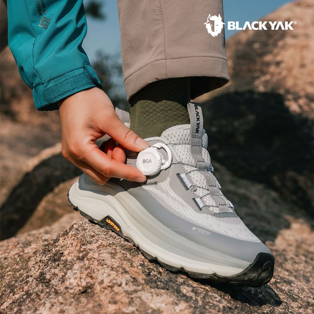 블랙야크 블랙야크 가벼운 경량 쿠션 등산화 트레킹화 고어텍스 운동화 런닝화 하이퍼 펄스 D GTX 219,000원