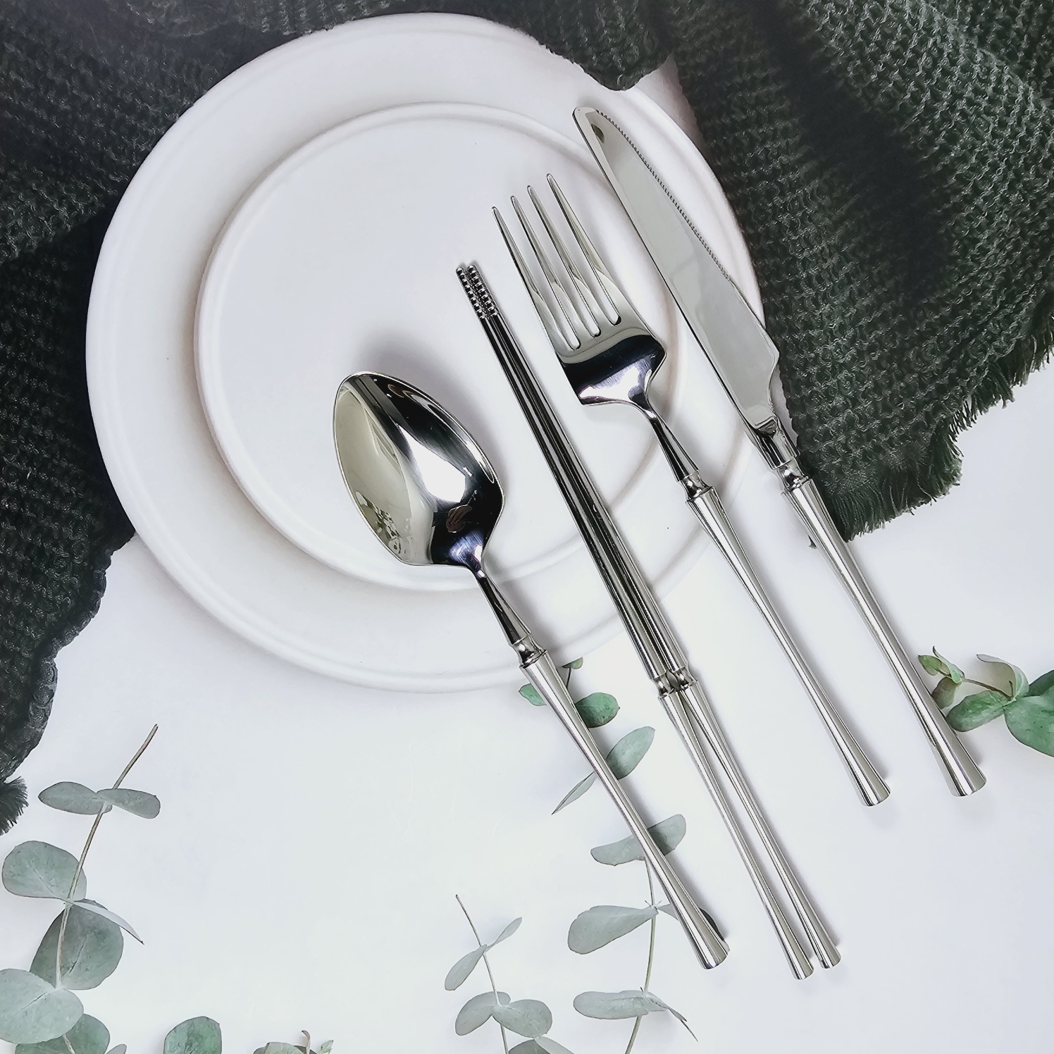 오슬로리빙 루나 커트러리 4종세트, 유광 실버, 디너스푼 + 젓가락 + 포크 + 나이프, 1세트 25,900원