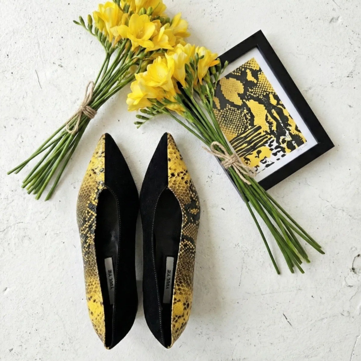 조은킹 율이에 F084 플랫슈즈 옐로우파이톤&블랙 스웨이드 소가죽 여성 79,600원