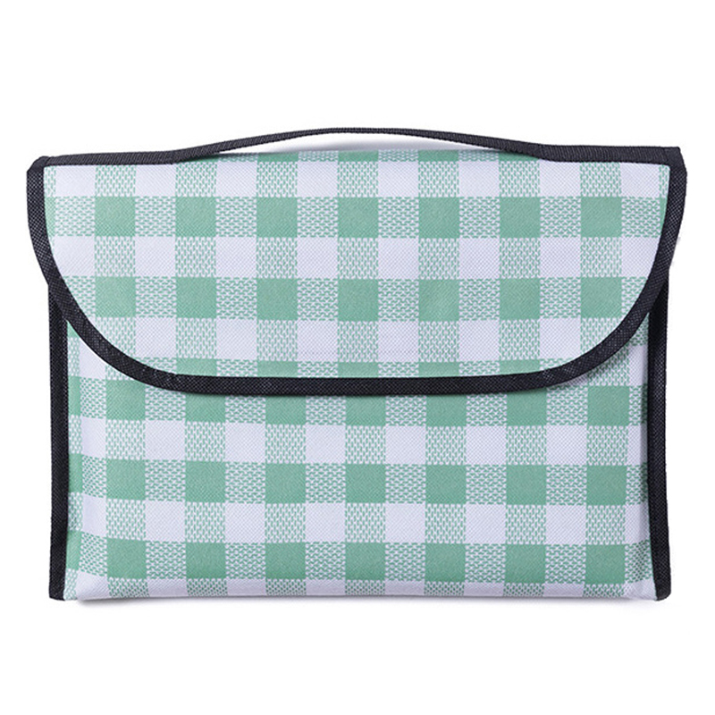 간편한 파우치형 접이식 체크 피크닉 매트 4,430원