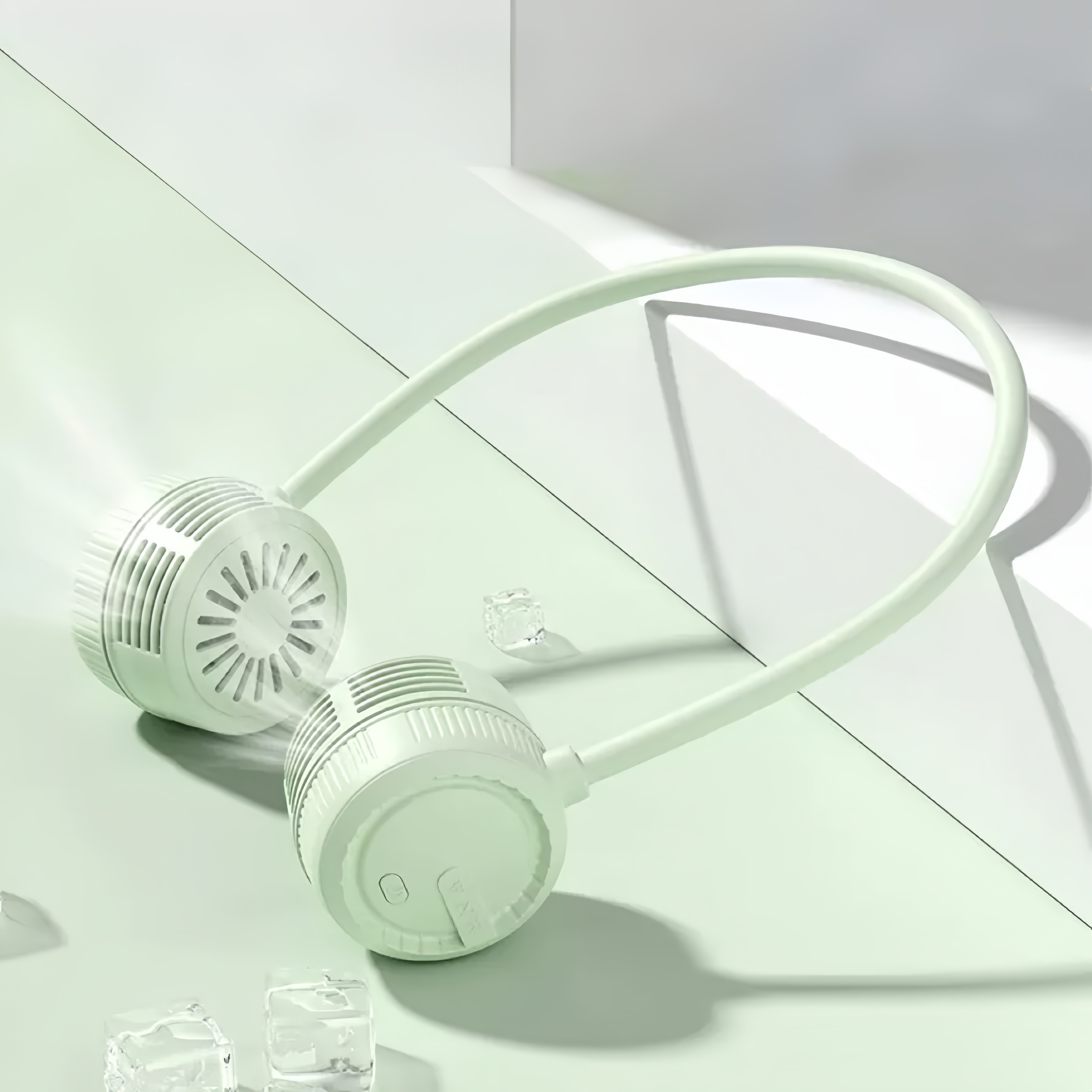 바이유 무선 초경량 휴대용 접이식 넥밴드 선풍기 넥풍기 3단계 풍속 저소음 목걸이 선풍기 21,800원