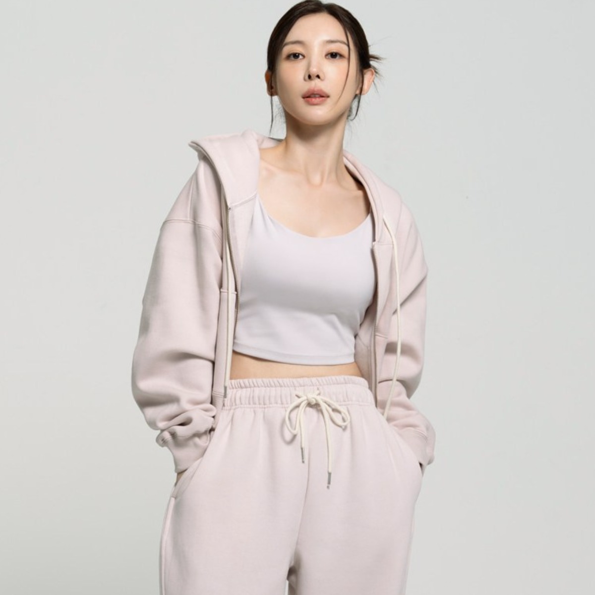 [콘치웨어] 여성용 소프트크림 기모 크롭 후드집업 (4colors) 필라테스 요가 52,900원