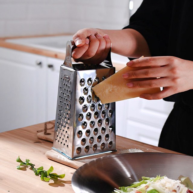 까사니 치즈 그레이터 4 in 1 9,510원